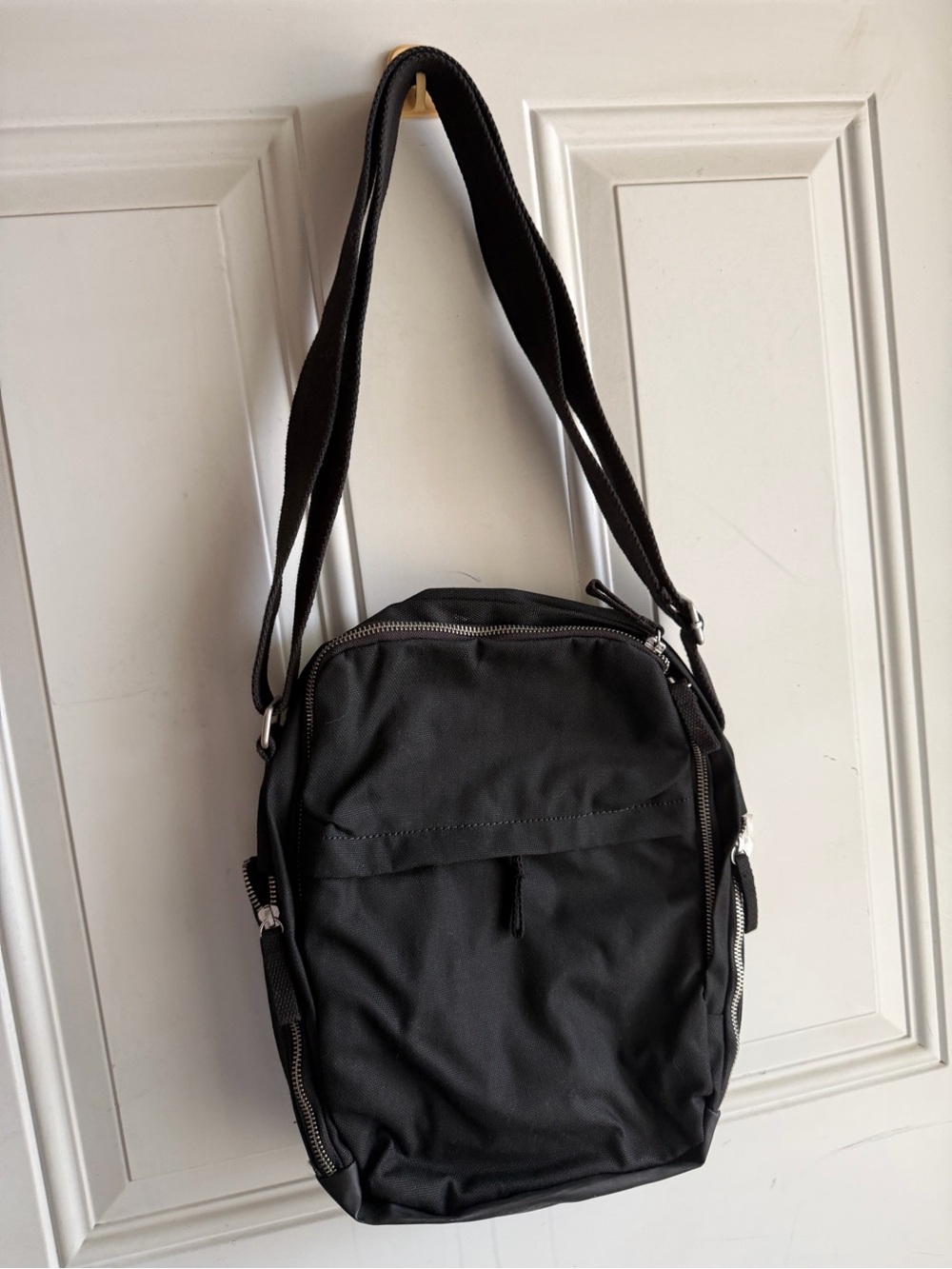 Men's Black Crossbody Shoulder Bag - Sleek Everyday Carry by IKEA